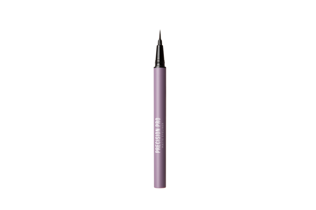 Hindari Kesalahan Berikut Ketika Menggunakan Eyeliner