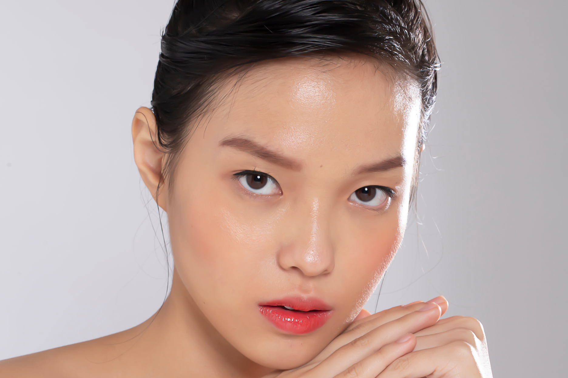 Cegah Jerawat dan Bruntusan Kamu Dengan 4 Tips Berikut Ini!