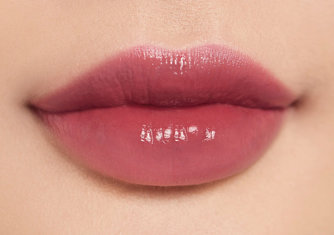 Tren Glossy Lips yang Wajib Kalian Ketahui dan Tipsnya