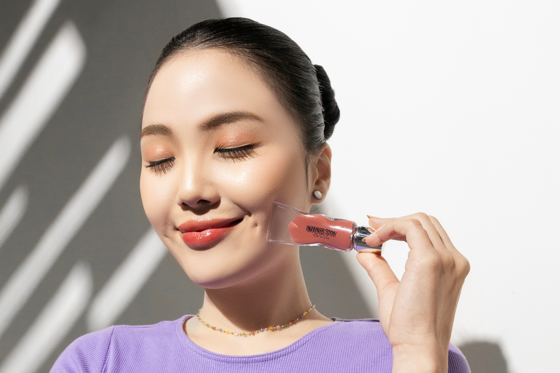 Tips Dapetin Soft Glam Makeup Buat Party