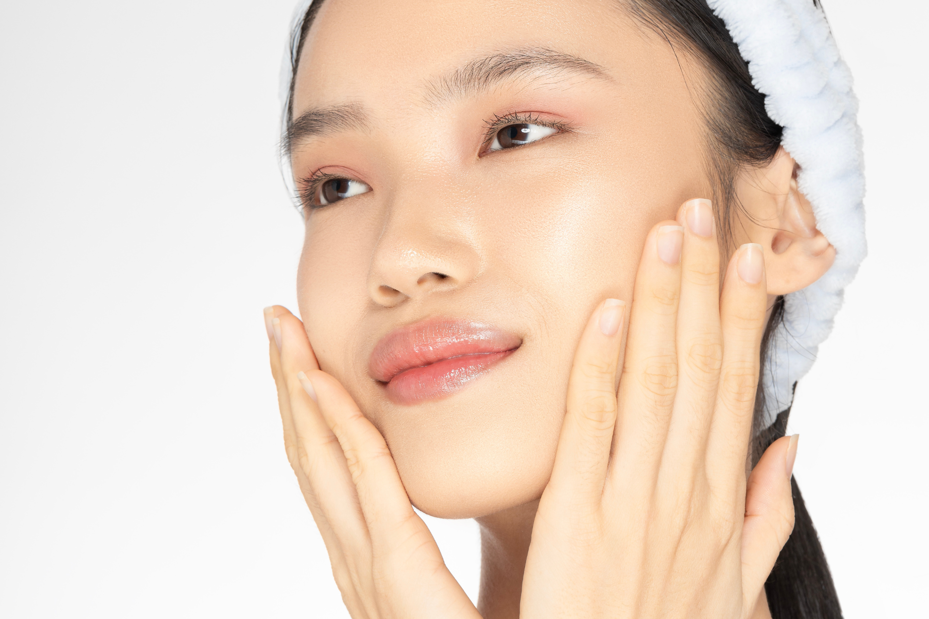 Kulit Kalian Berminyak? Simak Tips Berikut Untuk Mengatasinya!